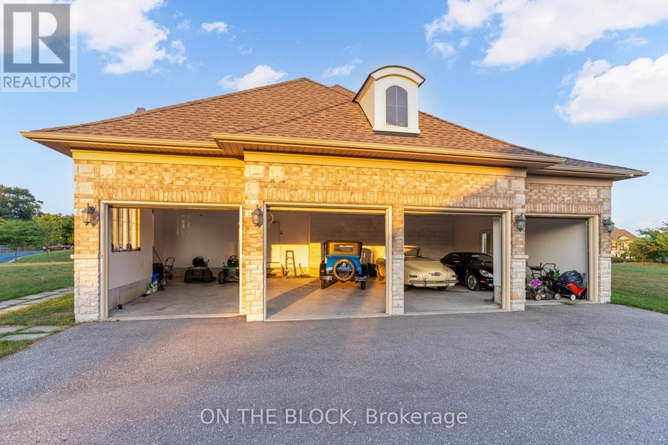 24 WHITEWOOD DRIVE Whitchurch-Stouffville (Ballantrae), Ontario 3