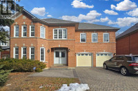 21 FOREST HILL DR Richmond Hill, Ontario