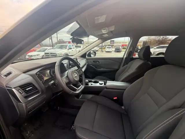 2023 Nissan Rogue in Cars & Trucks in Sarnia - Image 11