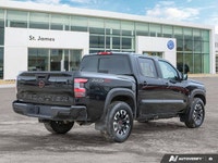 * 9-speed automatic transmission, 4-wheel drive with high/low range, and hill descent control * 17-i... (image 4)