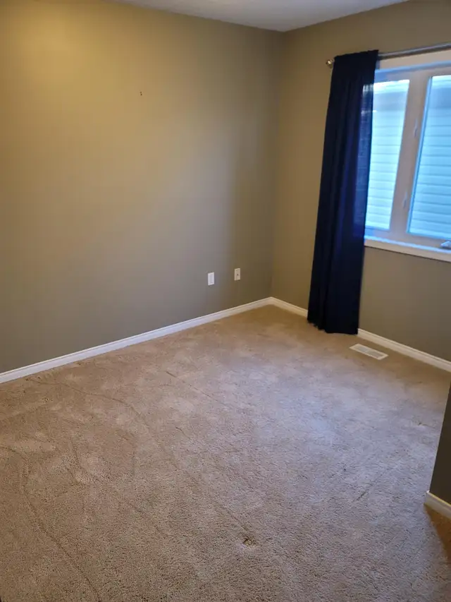 Spacious 4-Bedroom Family Home Across from the Park! in Long Term Rentals in Brantford - Image 16