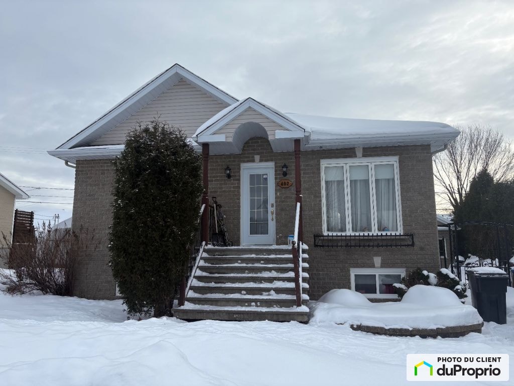 $410,000 - Bungalow for sale in Alma — photo 1