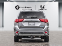 WAS: $17895 NOW: $15995 plus taxes and licensing feesPricing Policy: *Advertised Price based on Fina... (image 6)