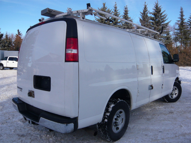 2016 Chevrolet Express 2500 Cargo Van SHELVING/HEATER/ROOF RACK in Cars & Trucks in Edmonton - Image 4