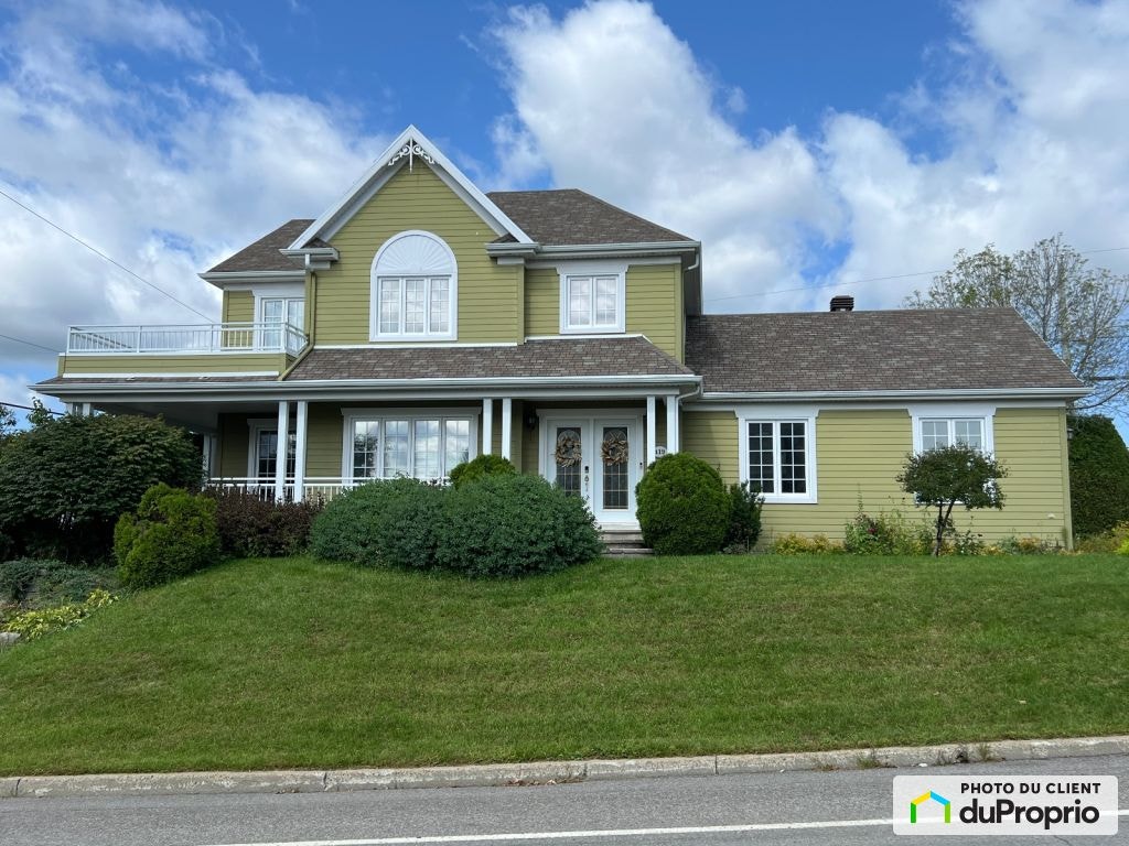 $849,000 - 2 Storey for sale in Boischatel — photo 1