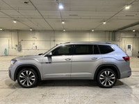 // ACCIDENT FREE!! // // SINGLE OWNER! // Meet the 2021 Volkswagen Atlas Execline 4MOTION, a full-si... (image 9)