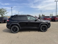 Only 56,675 Miles! This Jeep Cherokee boasts a Regular Unleaded V-6 3.2 L/198 engine powering this A... (image 7)