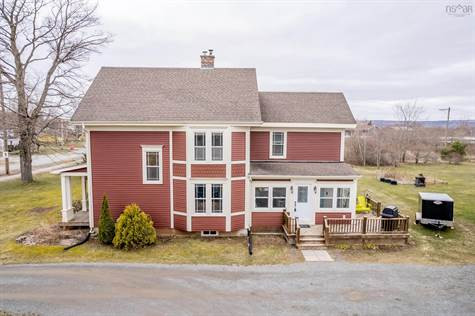 204 Main Street in Houses for Sale in Annapolis Valley - Image 4