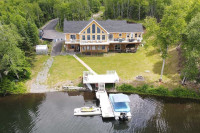 Four bedroom, 3 bath home on a Lake in NS with private dock!