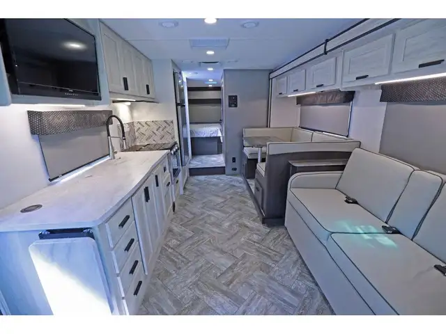 2022 Forest River Forester 3011 / 3010 Classe C 31 pieds 2 exten in RVs & Motorhomes in Laval / North Shore - Image 5