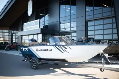 Includes Mercury 115hp ProXS engine & Trailer Features: Flip up Converta-bench Full Enclosure Top He...