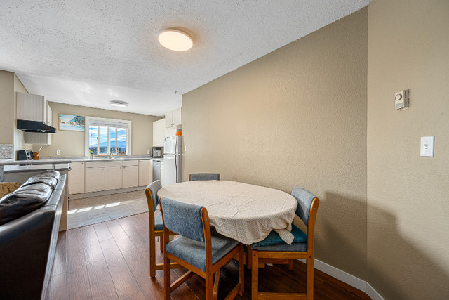 3 Bedroom Condo in Heart of Courtenay! in Condos for Sale in Comox / Courtenay / Cumberland - Image 3