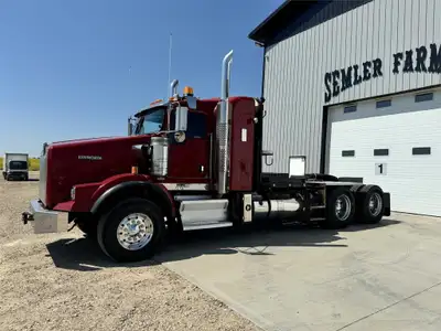 Rebuilt Engine! 2 speed Aux!! 2014 Kenworth T800W Heavy Haul KMS: 860,597 HRS: 19,037 Lots of work o...