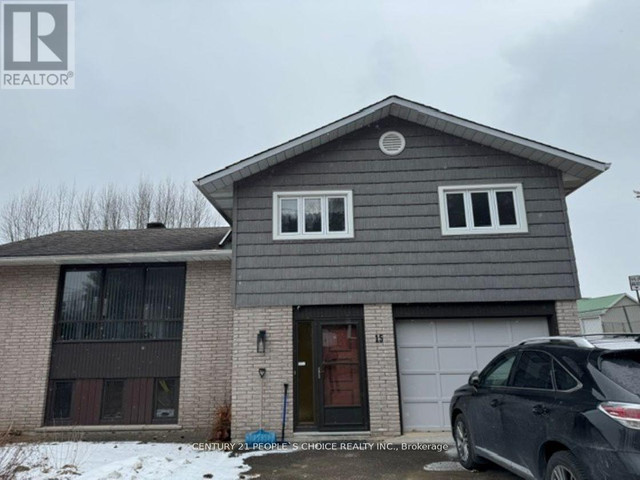 15 EASTON AVE Bancroft, Ontario in Houses for Sale in Trenton