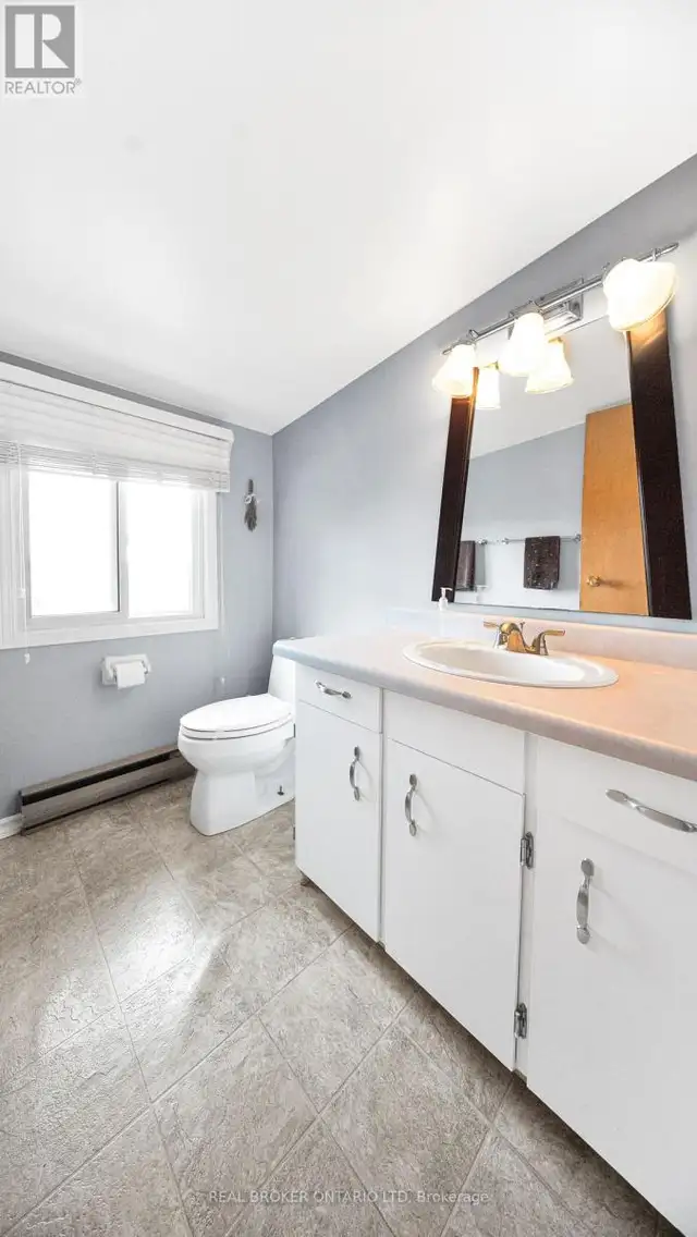 74652 TALBOT CRESCENT Bluewater (Stanley), Ontario in Houses for Sale in Grand Bend - Image 18