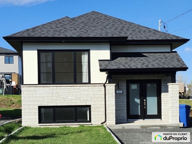 $449,900 - Bungalow for sale in St-Apollinaire — photo 1