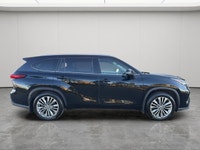 NAVIGATION, PANORAMIC ROOF, LEATHER SEATS, HEATED FRONT SEATS, ADAPTIVE CRUISE CONTROL This vehicle... (image 8)