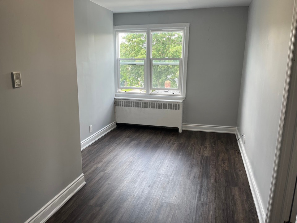 Charming Fort Erie Apartments Available Now! 4