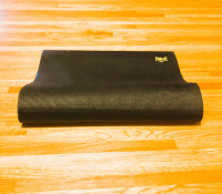 (approx. 68” x  24”) Everlast Non-Slip Workout Gym Exercise Mat