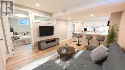 UNIT #2 - 4 SPENCER STREET Collingwood, Ontario