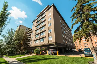 1 Bedroom - 9830 105 St. NW
