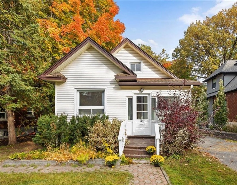 31 HELENA ST, 2 BED SINGLE HOME 2 bedroom House for Rent Long Term