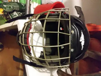 CASQUE DE HOCKEY POUR ENFANT, View more