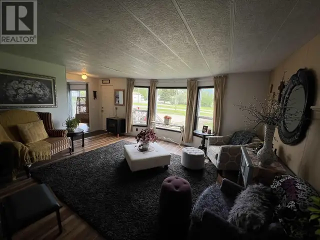6912 OLD ALASKA HIGHWAY Fort Nelson, British Columbia in Houses for Sale in Fort St. John - Image 39