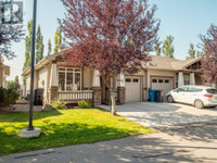 16, 150 Fairmont Road S Lethbridge, Alberta