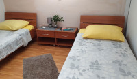 Shared room for rent in house - 2 girls