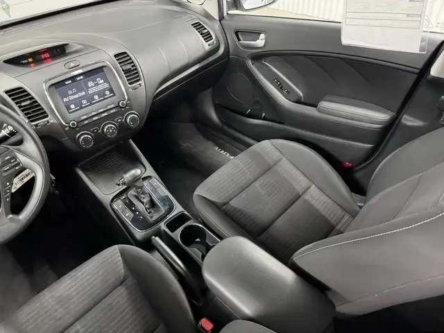KIA Forte LX 2018 a vendre in Cars & Trucks in Shawinigan - Image 21