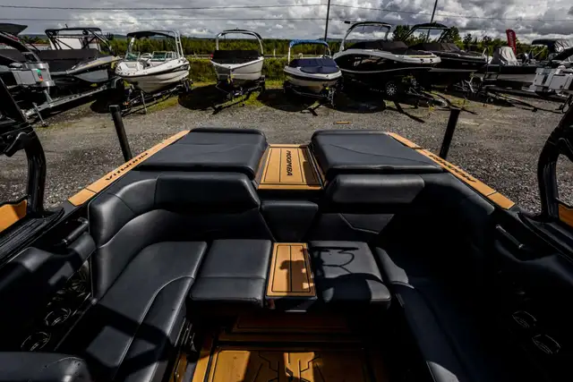 2024 Moomba MONDO in Powerboats & Motorboats in Rimouski / Bas-St-Laurent - Image 22