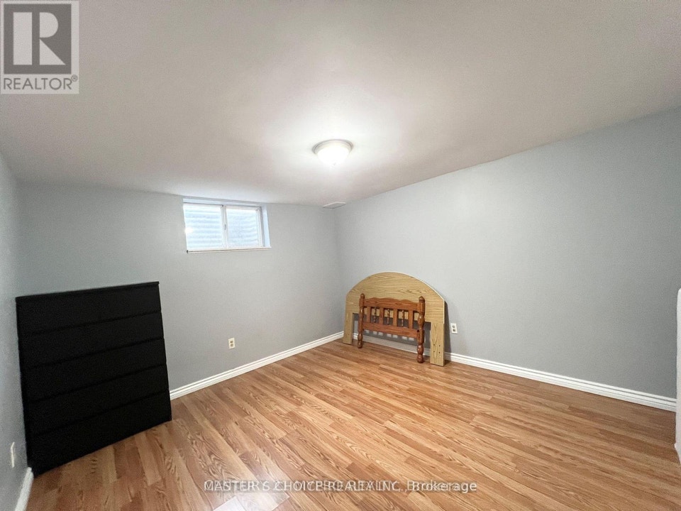 48 CHERRY HILLS ROAD Vaughan (Glen Shields), Ontario 5