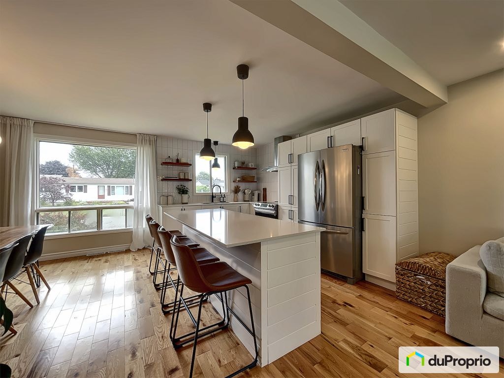 $529,900 - Bungalow for sale in Granby — photo 3