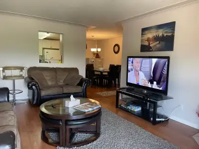 Nice complex near London Drugs Kelowna. Room for rent in 2 bedroom with private bathroom, shared kit...