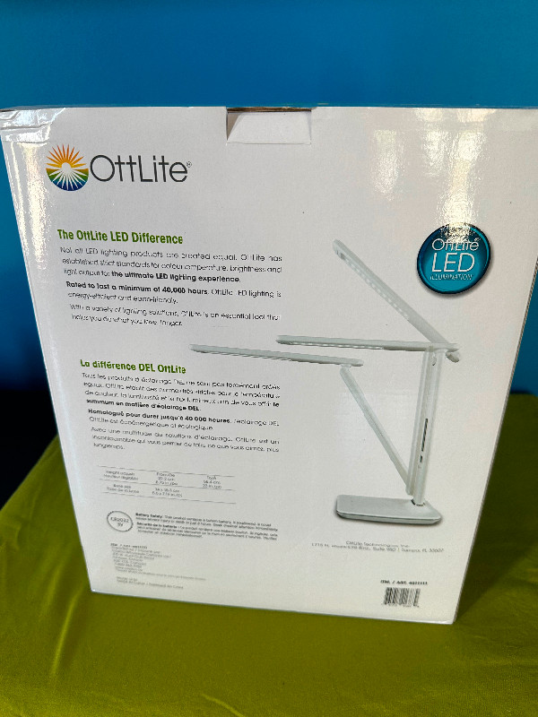 OTTLITE LED DESK LAMP in Indoor Lighting & Fans in London - Image 2