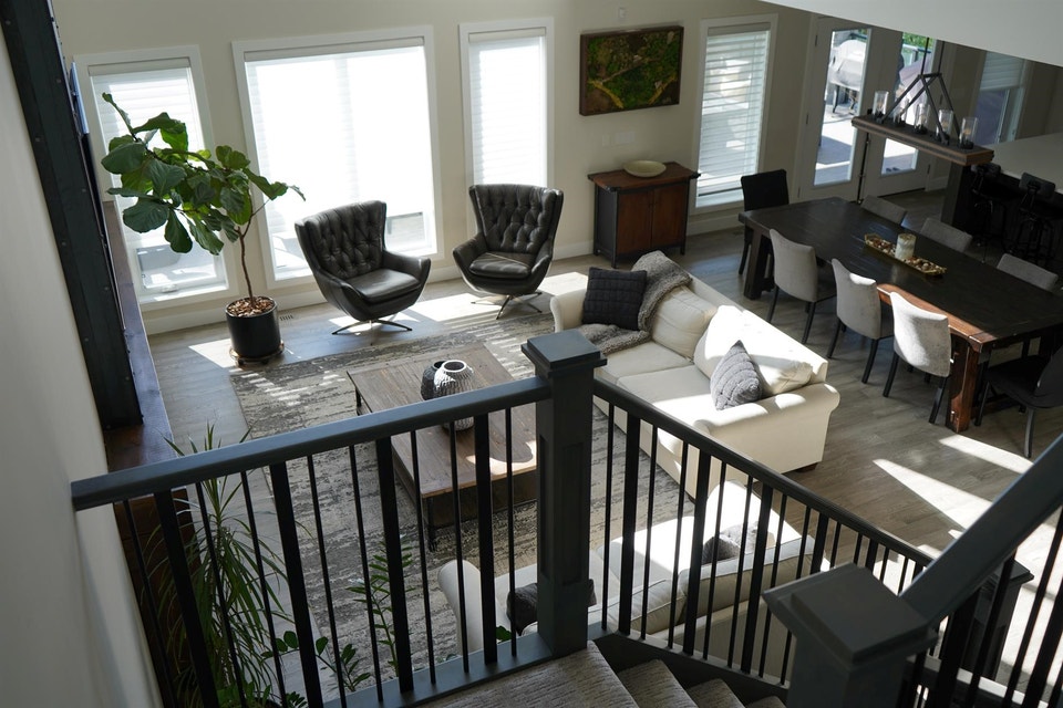 4 Bed 3.5 Bath Unit in Calgary, AB 5