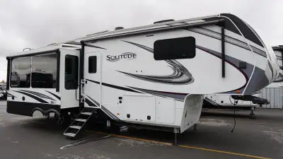 2022 Grand Design Solitude 310GK / 310GK-RAffordable Luxury Extended Stay Vehicle If more room is wh...
