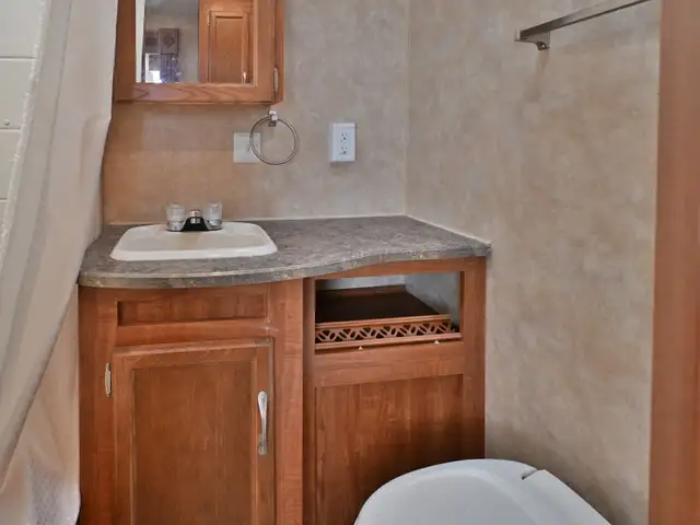 2010 Jayflight 29QBH in Travel Trailers & Campers in St. Albert - Image 12
