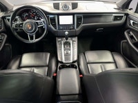 Fiche de commande : Macan GTS 1N3Direction assistée Plus 2TNoir de jais métallisé 3S5Barres de toit... (image 8)