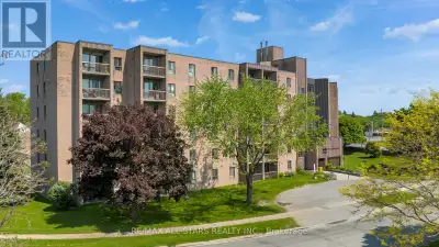 212 - 17 ELDON HALL PLACE Kingston (Central City West), Ontario