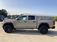 This Chevrolet Colorado has a dependable Turbo Gas 4cyl 2.7L engine powering this Automatic transmis... (image 9)