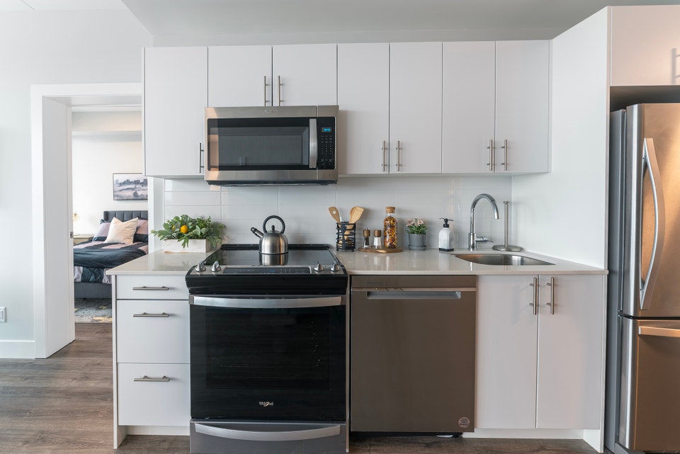 80 Bond Street East 2