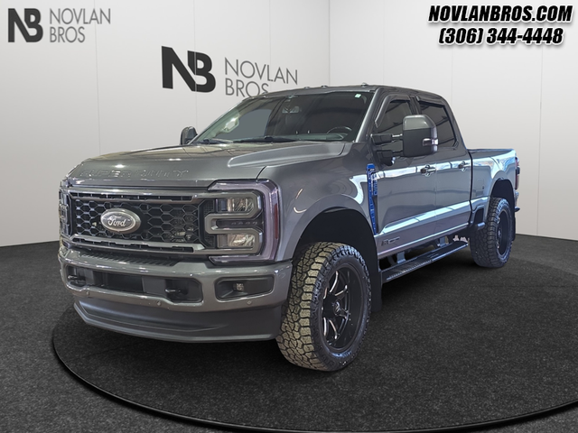 2023 Ford F-350 Super Duty Lariat - Diesel Engine