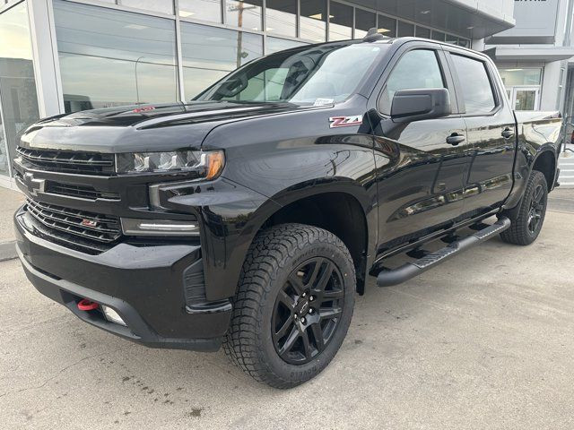 2020 Chevrolet Silverado 1500 LT Trail Boss | 6.2L | MIDNIGHT in Cars & Trucks in Calgary
