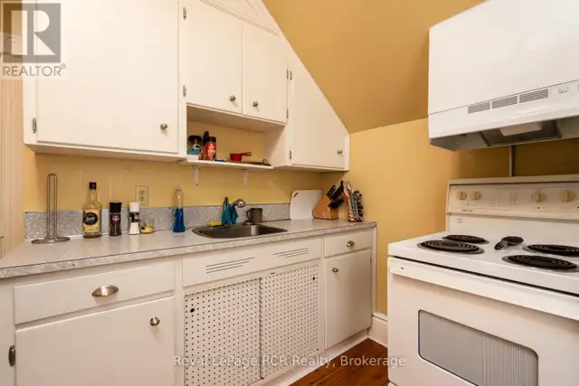 134 9TH STREET Hanover, Ontario in Houses for Sale in Owen Sound - Image 9