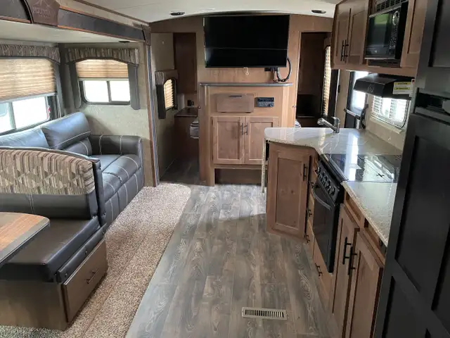 2019 OUTDOORS RV TIMBER RIDGE 27BH - ON CONSIGNMENT NO TAX in Travel Trailers & Campers in Regina - Image 7