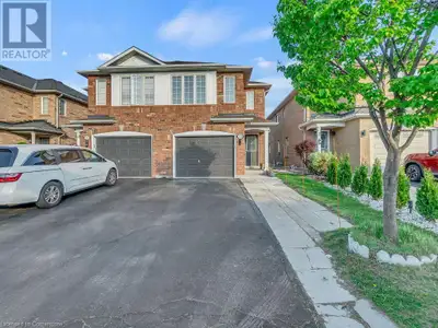 Located in a highly desirable area of Milton, this beautifully maintained 4 bedroom semi-detached ho...