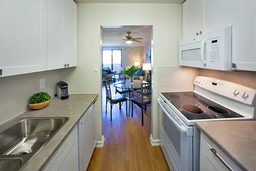 SPACIOUS 1 BEDROOM APARTMENT FOR RENT IN COLLINGWOOD! SELECT APARTMENTS FULLY REVITALIZED WITH MODER...