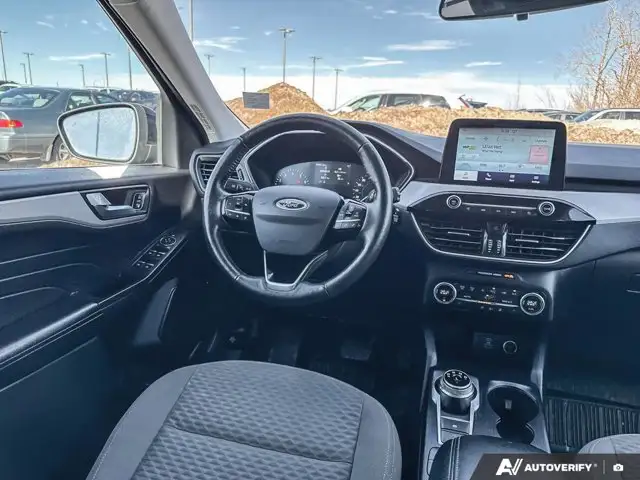 2021 Ford Escape SE | AWD | HEATED SEATS & STEERING | CARPLAY in Cars & Trucks in Edmonton - Image 11